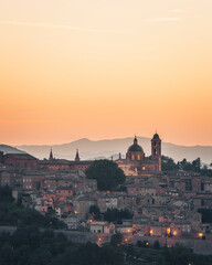Naklejka premium Tramonto su Urbino - HDR