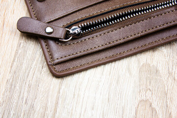Clasp, snake. Leather wallet clasp, snake on the wallet.