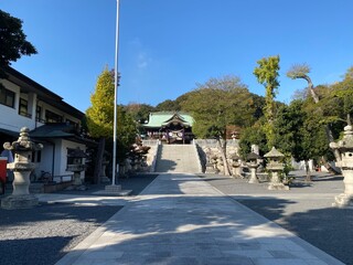 Obraz premium 高松市の氏神様いわせをさん参道正面