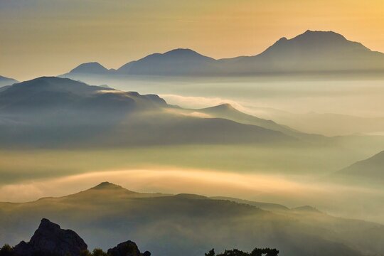 Dawn, fog between mountain ranges, close, morning fog, Between Pachia Ammos and Ierapetra, Lassithi province, Crete, Greece, Europe