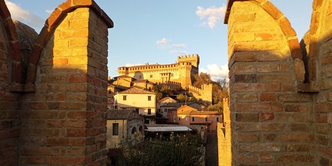 Borgo e castello medievale di Gradara. Provincia di Pesaro Urbino. Marche, Italia