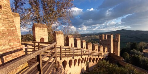 Borgo e castello medievale di Gradara. Provincia di Pesaro Urbino. Marche, Italia