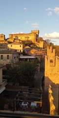 Obraz premium Borgo e castello medievale di Gradara. Provincia di Pesaro Urbino. Marche, Italia