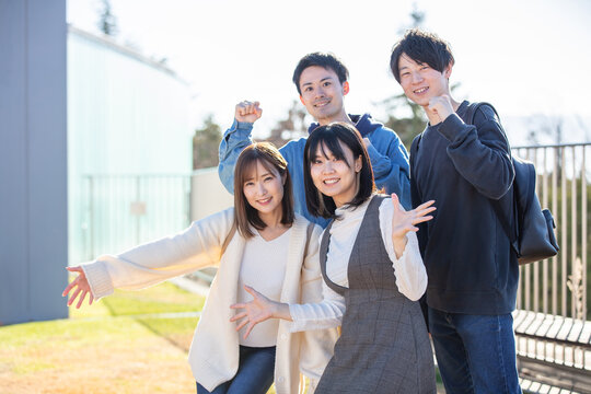 笑顔の学生　smiling student