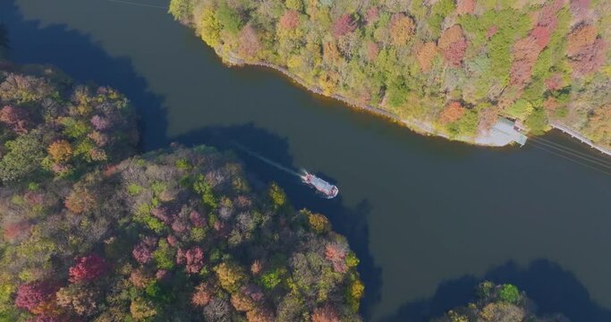 Wuhan Mu Lan Tianchi Scenic Area Late Autumn Scenery