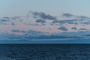 Fototapeta na wymiar Coastal landscape from Lime Kiln State Park on San Juan Island in Northwest Washington