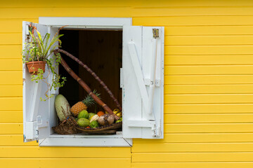 délicieux fruits sur une fenêtre à la Réunion