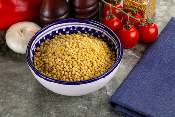 Dry ptitim heap in the bowl