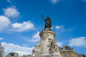 Statue place de la république à Paris
