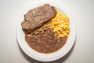 PRATO CASEIRO - ARROZ FEIJÃO OVO MEXIDO E CARNE DE BOI
