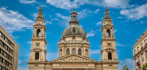 St. Stephen's basilica in center of Budapest, Hungary translation - I am the way, truth and life