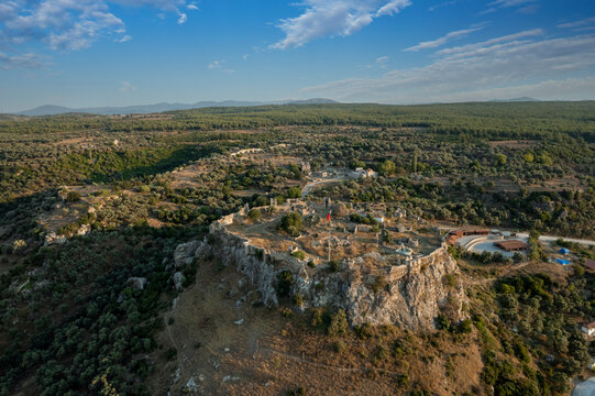 The Castle of Becin, Milas
