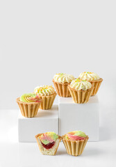 mini cakes in a dough basket