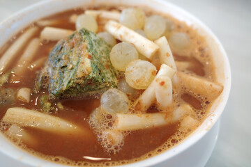 Cha-om sour curry with fried Ryukyu fish eggs