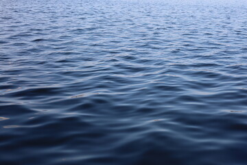 Naklejka premium Blue water background