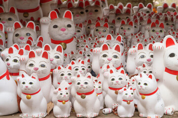 招き猫Maneki-neko