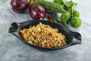Stir fried rice with vegetables