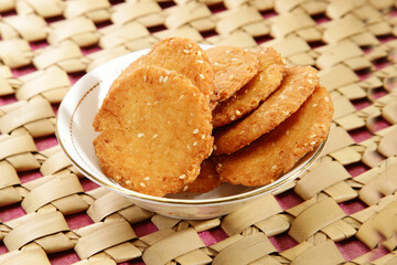 Mathi or Sweet Mathari or Til Atta Mathri