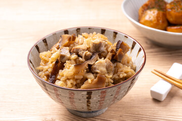 鶏と干ししいたけの炊き込みご飯