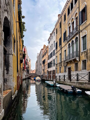 View of boats, canal and buildings. Selective focus - obrazy, fototapety, plakaty