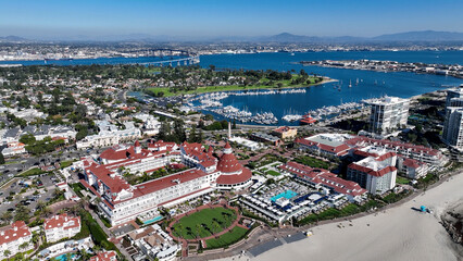 Fototapeta premium Conorado Hotel At San Diego In California United States. Paradisiac Beach Scenery. Seascape Landmark. Conorado Hotel At San Diego In California United States. 