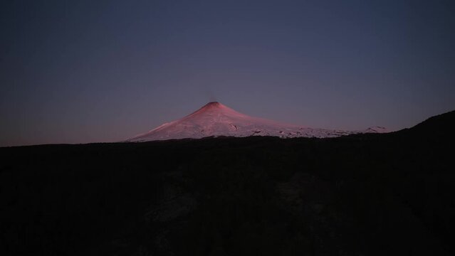 atardecer volcan Villarrica, ultima luz del d&iacute;a