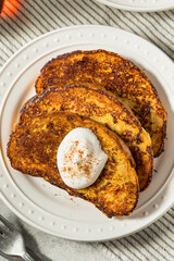 Homemade Christmas Eggnog French Toast