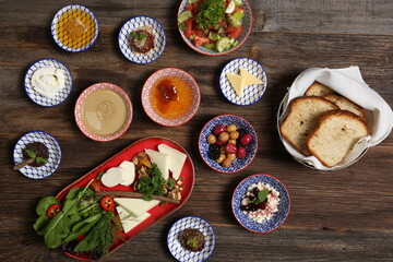 Breakfast with toast, tea and orange juice