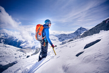 Fototapeta na wymiar Female mountaineer, Grossvendediger, Tyrol, Austria