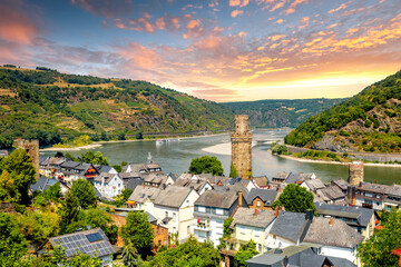 Blick über Oberwesel, Mittelrheintal, Deutschland 
