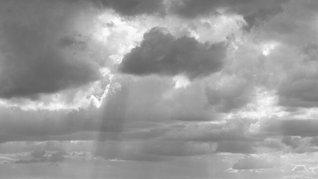 gray sky, photo shows gray clouds in the sky