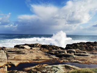 Oleaje en los acantilados de Burela, Galicia