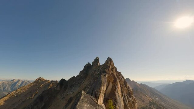 Ascending Kangaroo ridge