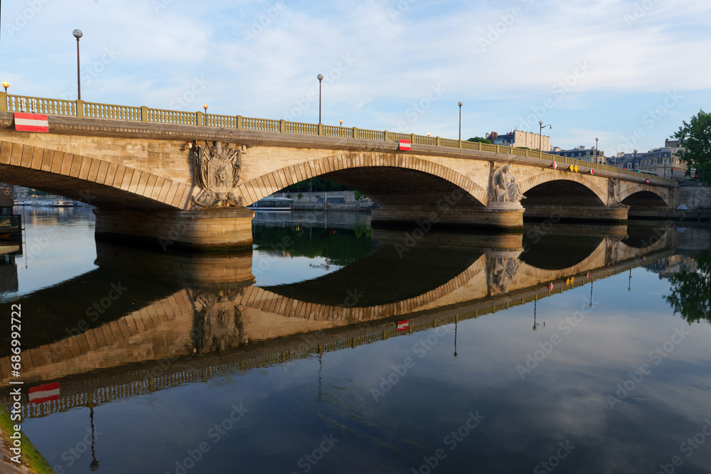 Poster The Invalides bridge in the 7th arrondissement of Paris city	