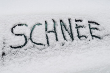 Wintereinbruch mir viel Schnee