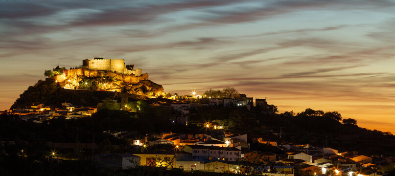 Castello von Mont&aacute;nchez