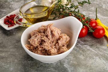 Canned tuna fillet for salad