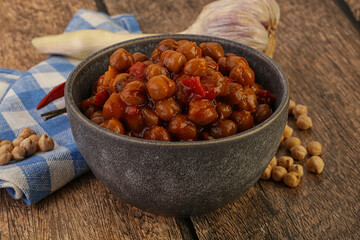 Baked chickpea with tomato sauce