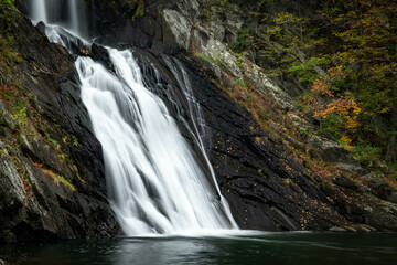 Fototapeta na wymiar Lower Falls