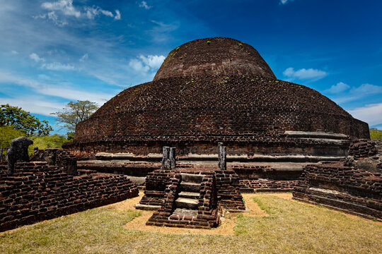 Ancient Buddhist dagoba (stupe) Pabula Vihara. Ancient city of Polonnaruwa, Sri Lanka