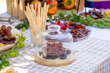 Plato de alimento, embutidos