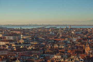 Fototapeta na wymiar Rooftops of Venice