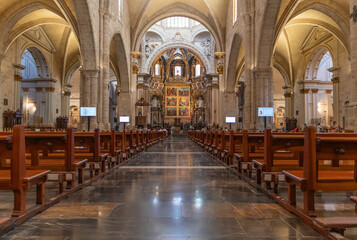 Fototapeta na wymiar Cathédrale Sainte Marie dans le centre historique de Valence, Espagne. 
