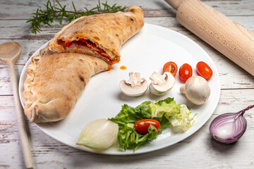 CALZONE