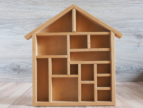Hausmodell aus Holz