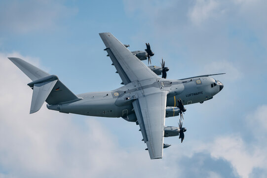 A400M-Bilder: Stock-Fotos & -Videos. | Adobe Stock