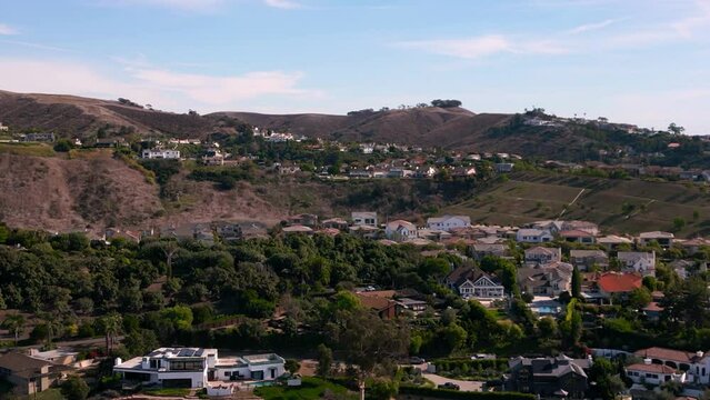 Gorgeous Neighborhood by the beach in sunny Capistrano Beach, CA