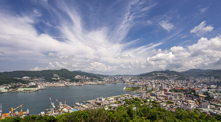 Fototapeta na wymiar 長崎市の景観　長崎港の俯瞰イメージ