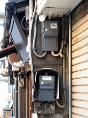 古い電気メーター