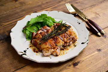 鶏もも肉のハーブ焼き